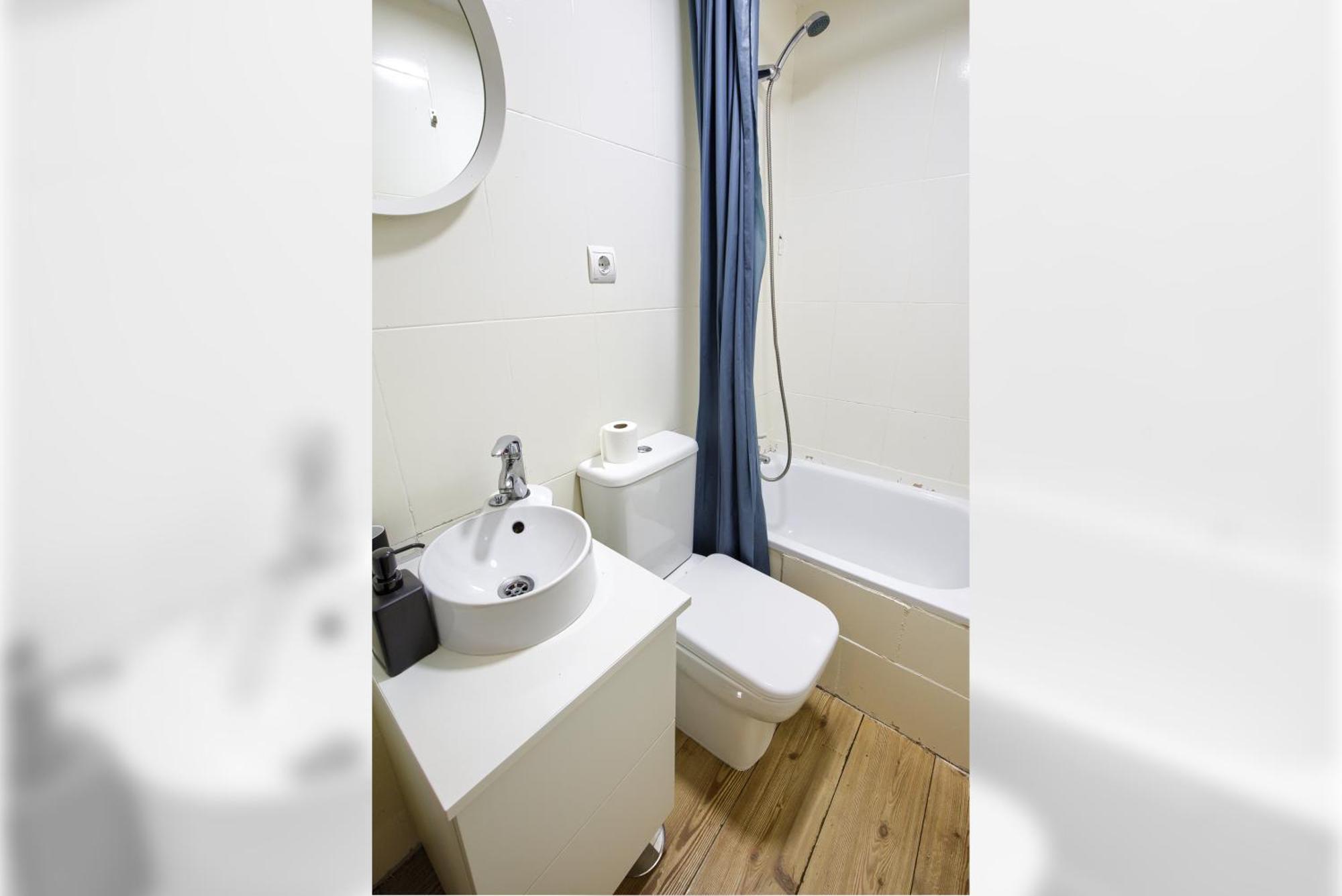 Intimo Estudio En Madrid, Centro, 2Pax, Wifi & Tv Exterior foto